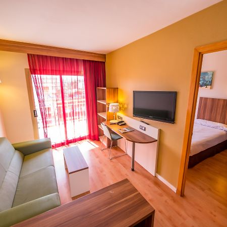 Golden Avenida Family Suites 4* Salou Eksteriør bilde