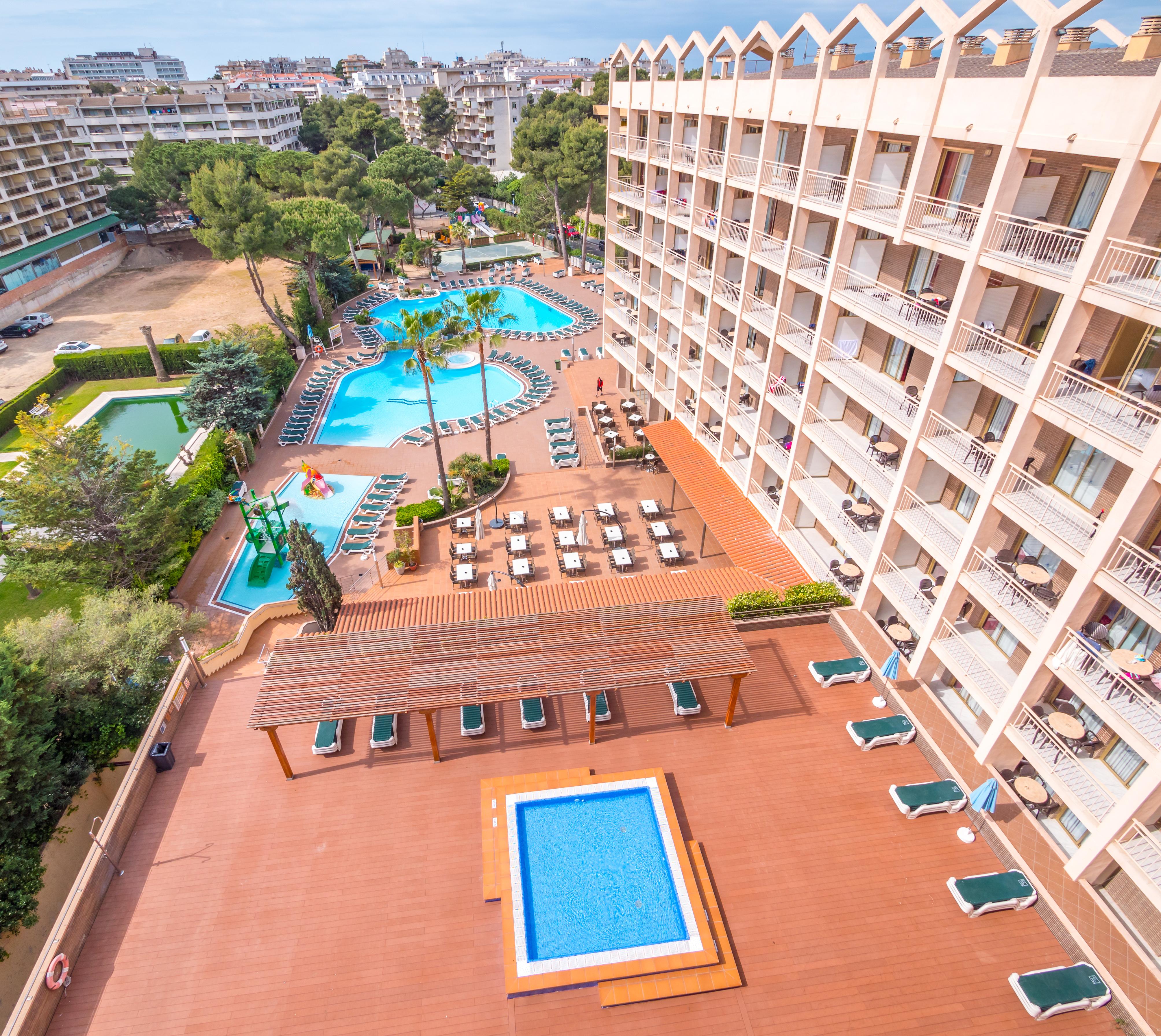 Golden Avenida Family Suites 4* Salou Eksteriør bilde