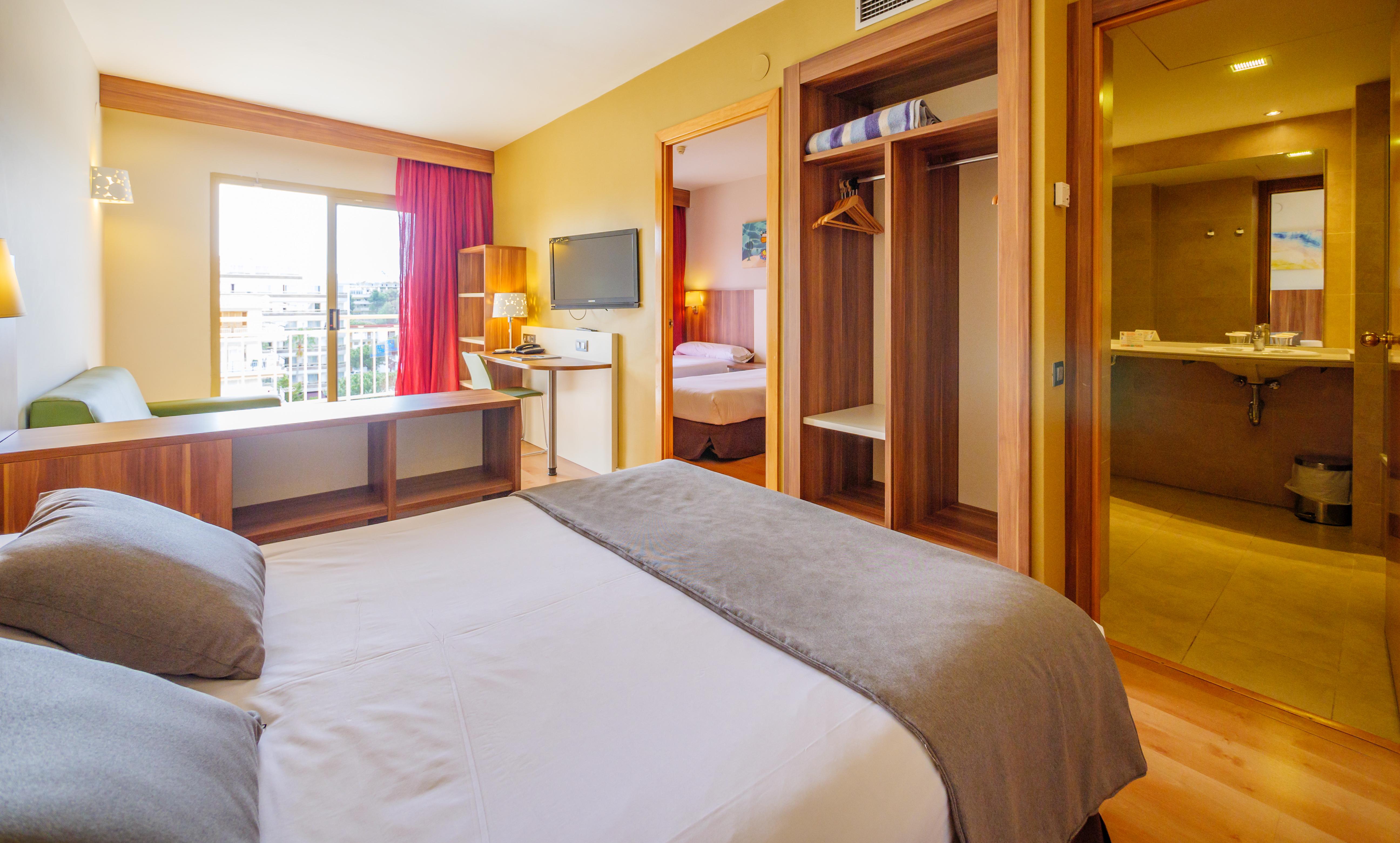 Golden Avenida Family Suites 4* Salou Eksteriør bilde