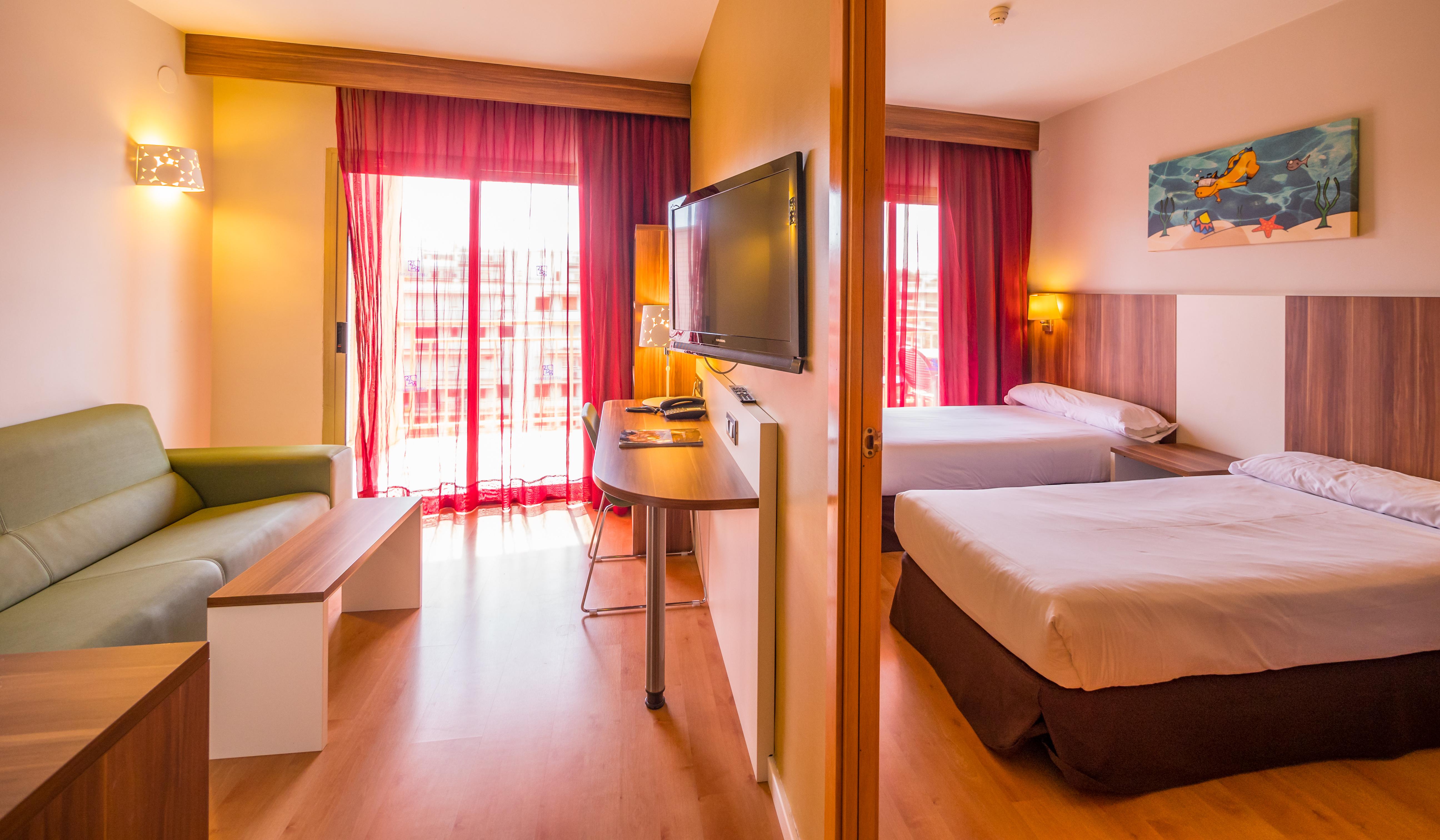 Golden Avenida Family Suites 4* Salou Eksteriør bilde