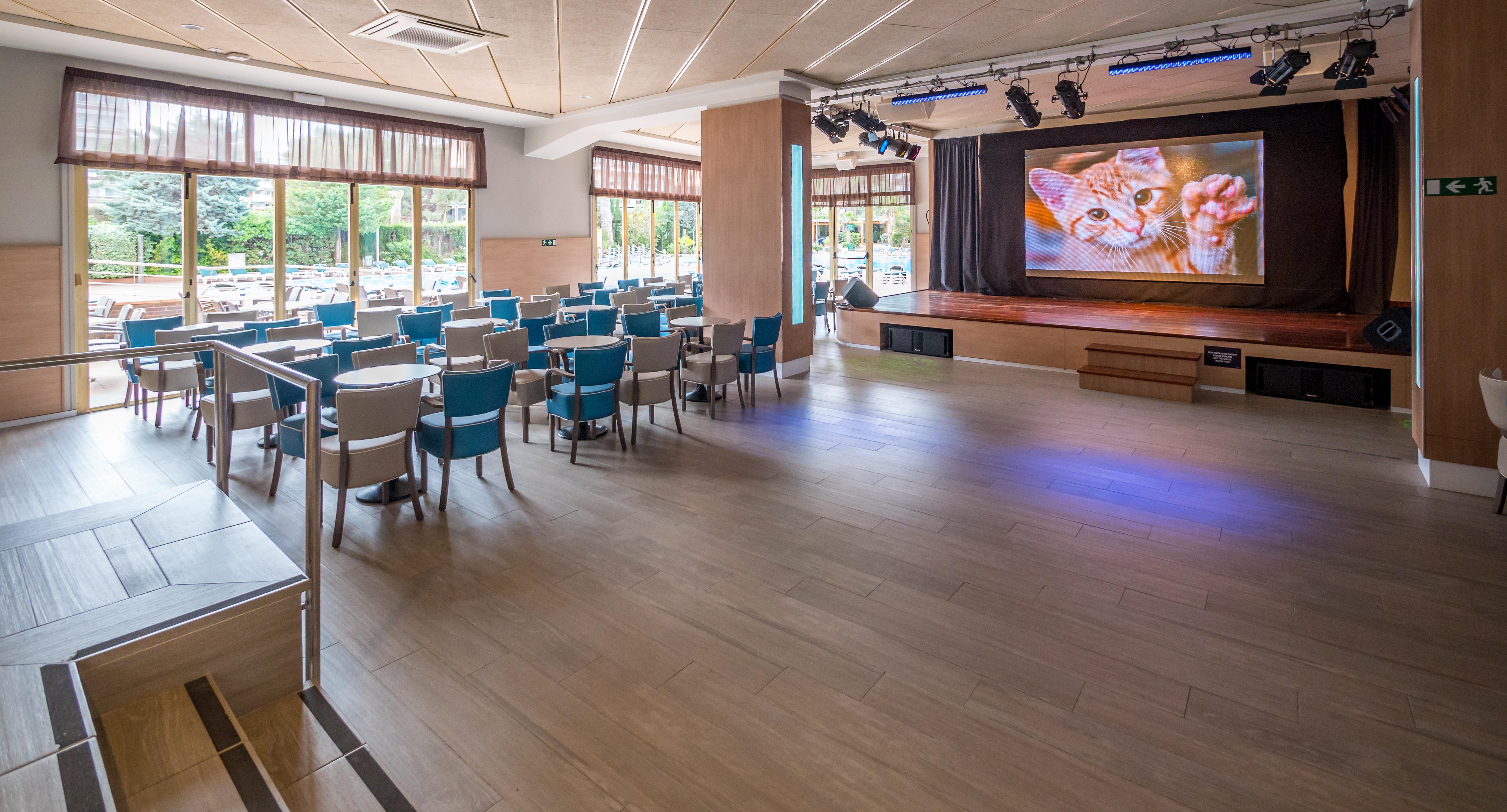 Golden Avenida Family Suites 4* Salou Eksteriør bilde