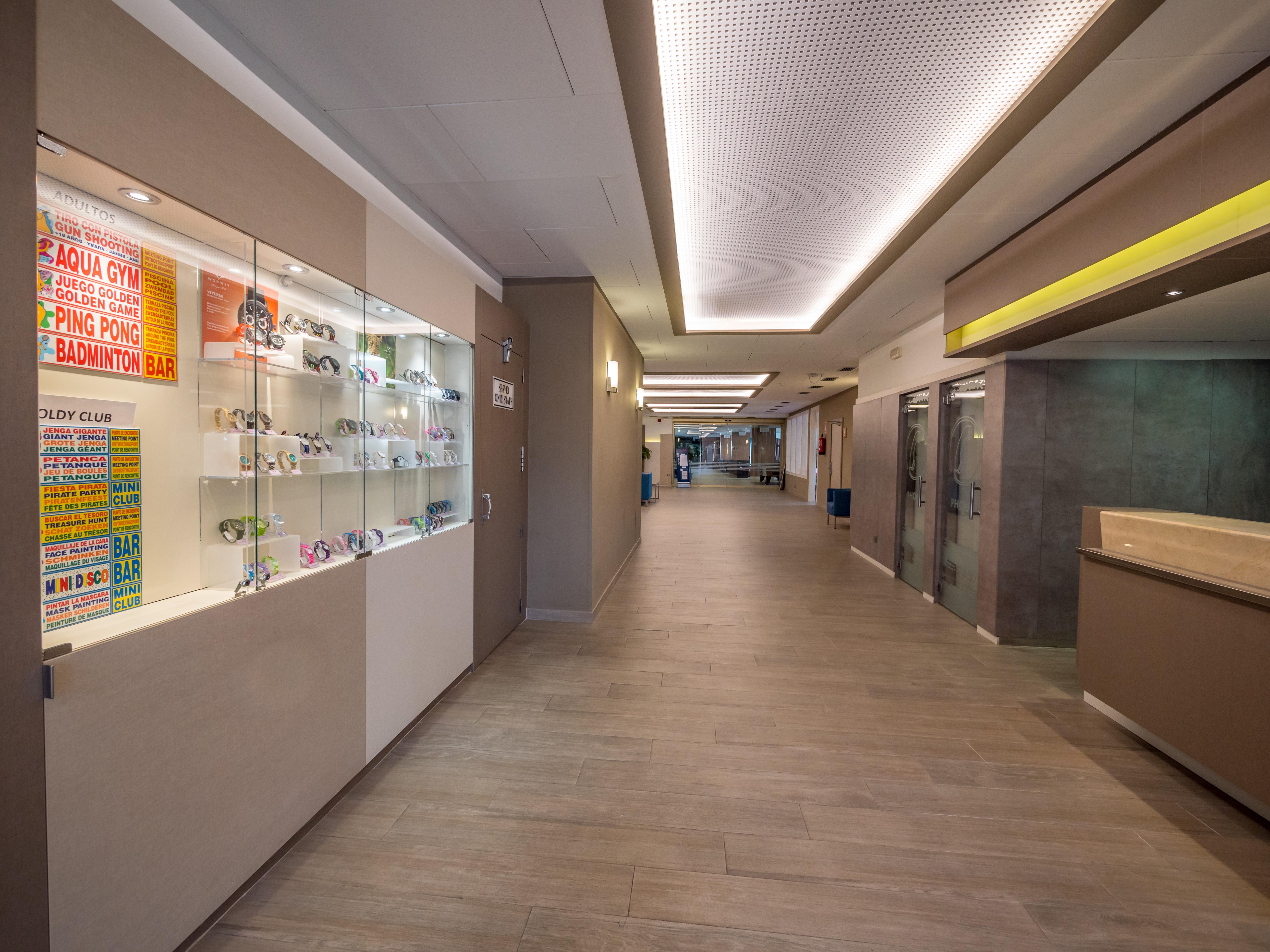Golden Avenida Family Suites 4* Salou Eksteriør bilde