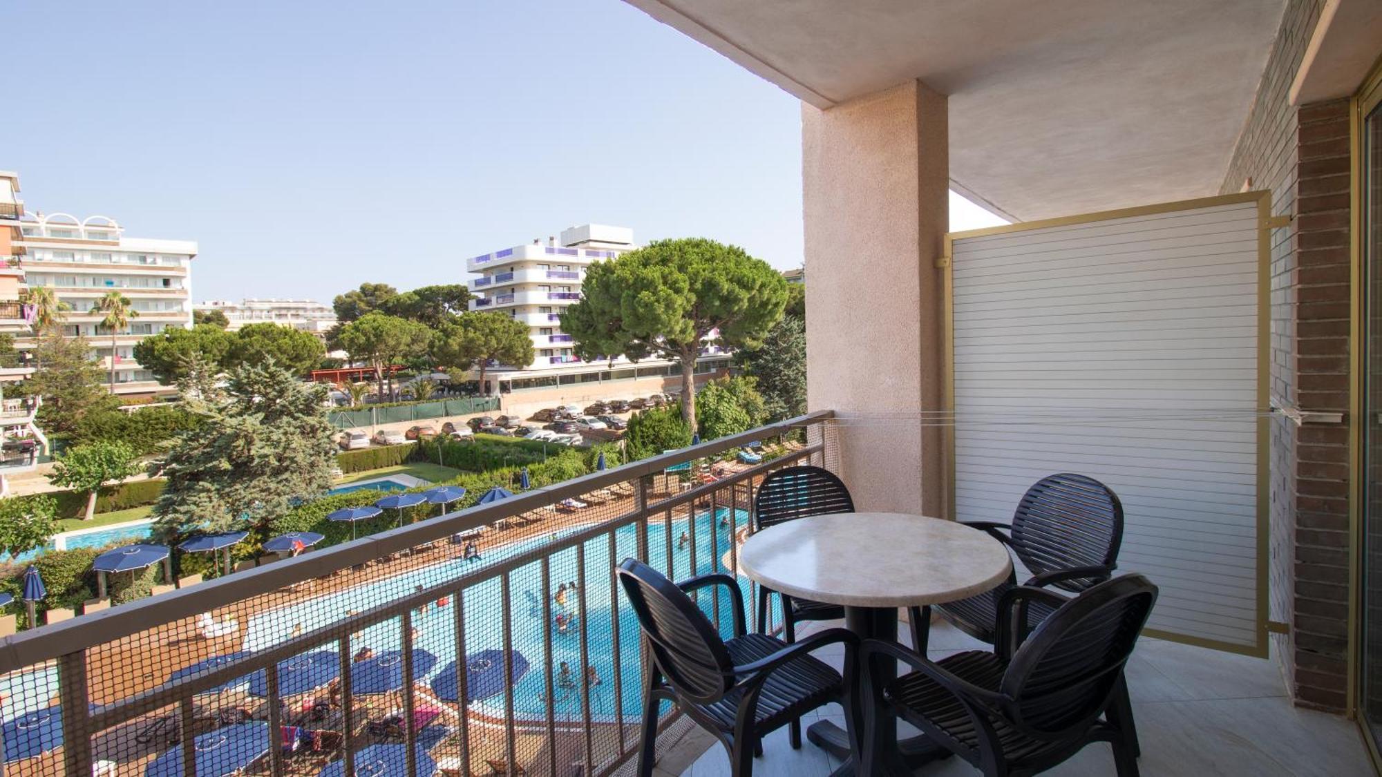 Golden Avenida Family Suites 4* Salou Eksteriør bilde