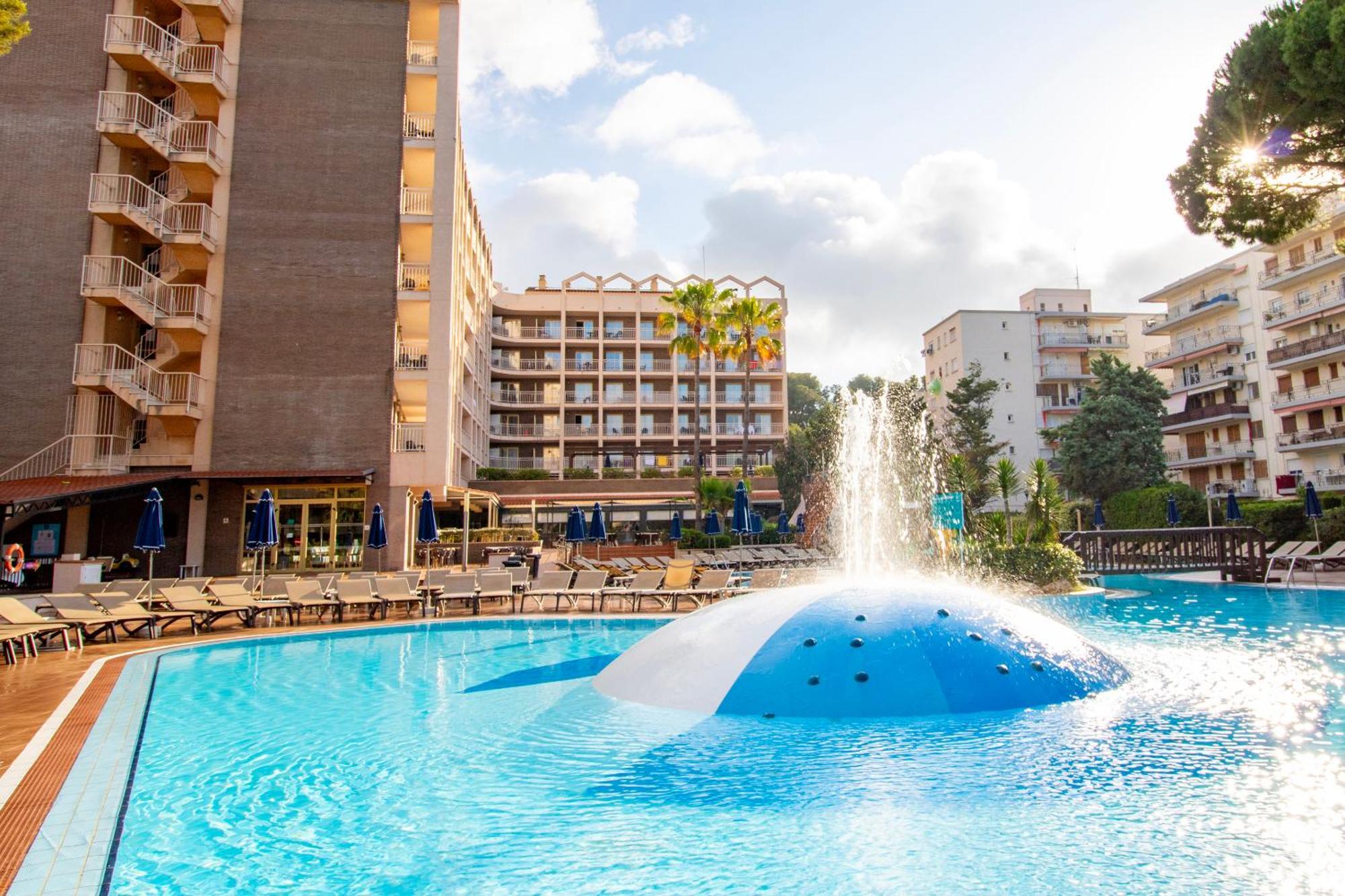 Golden Avenida Family Suites 4* Salou Eksteriør bilde