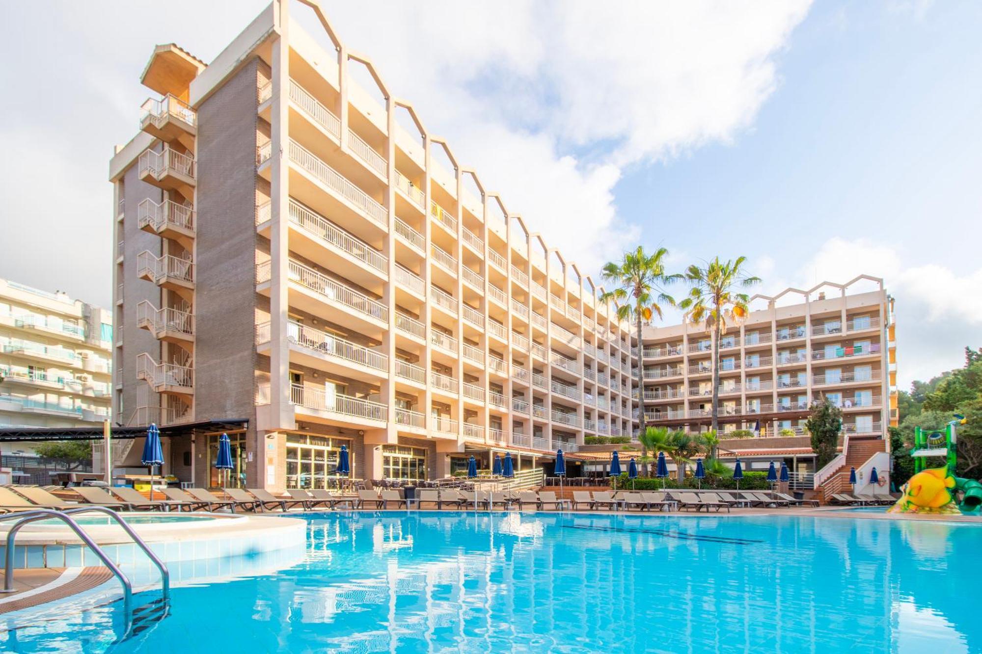 Golden Avenida Family Suites 4* Salou Eksteriør bilde