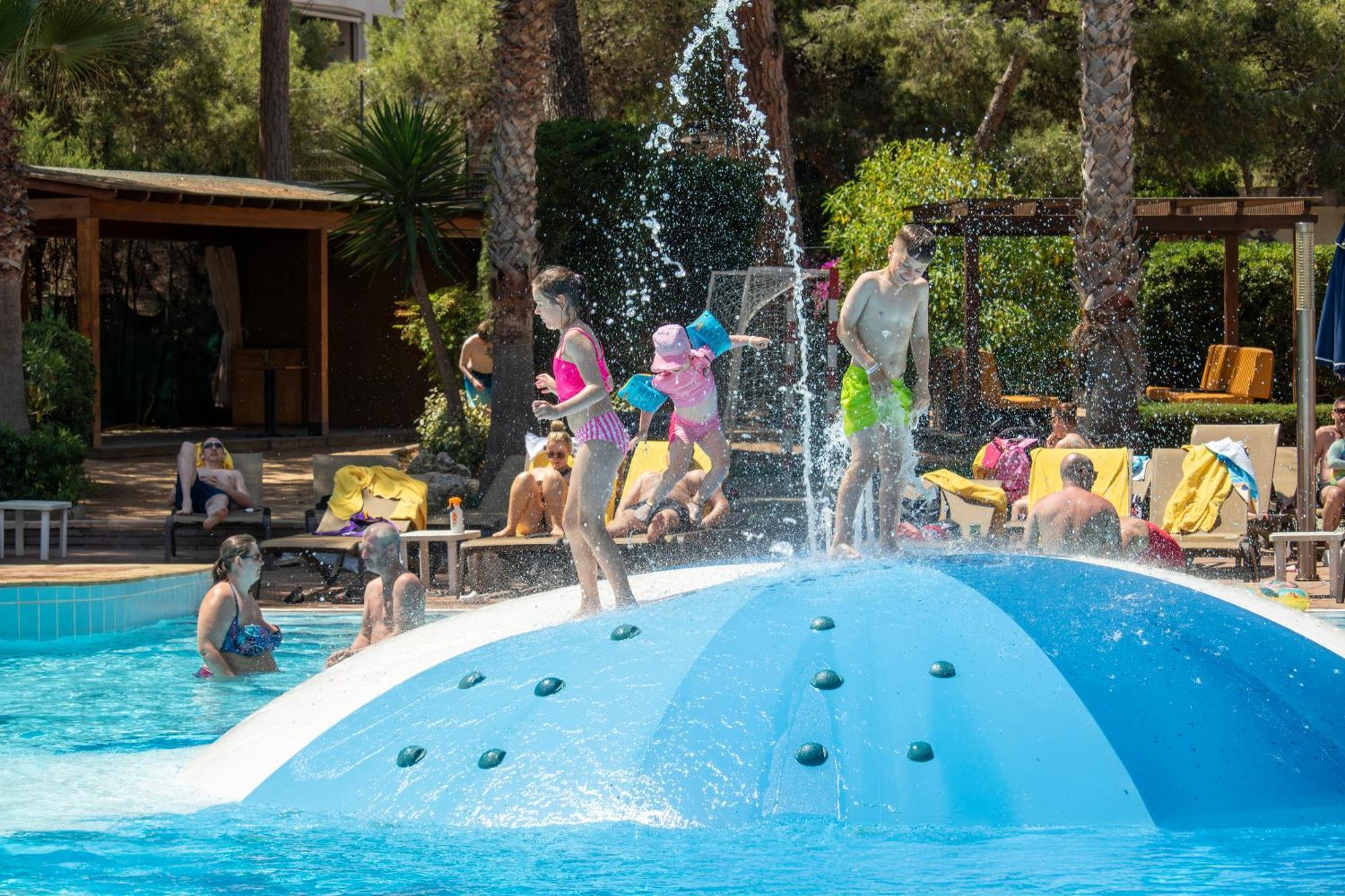 Golden Avenida Family Suites 4* Salou Eksteriør bilde