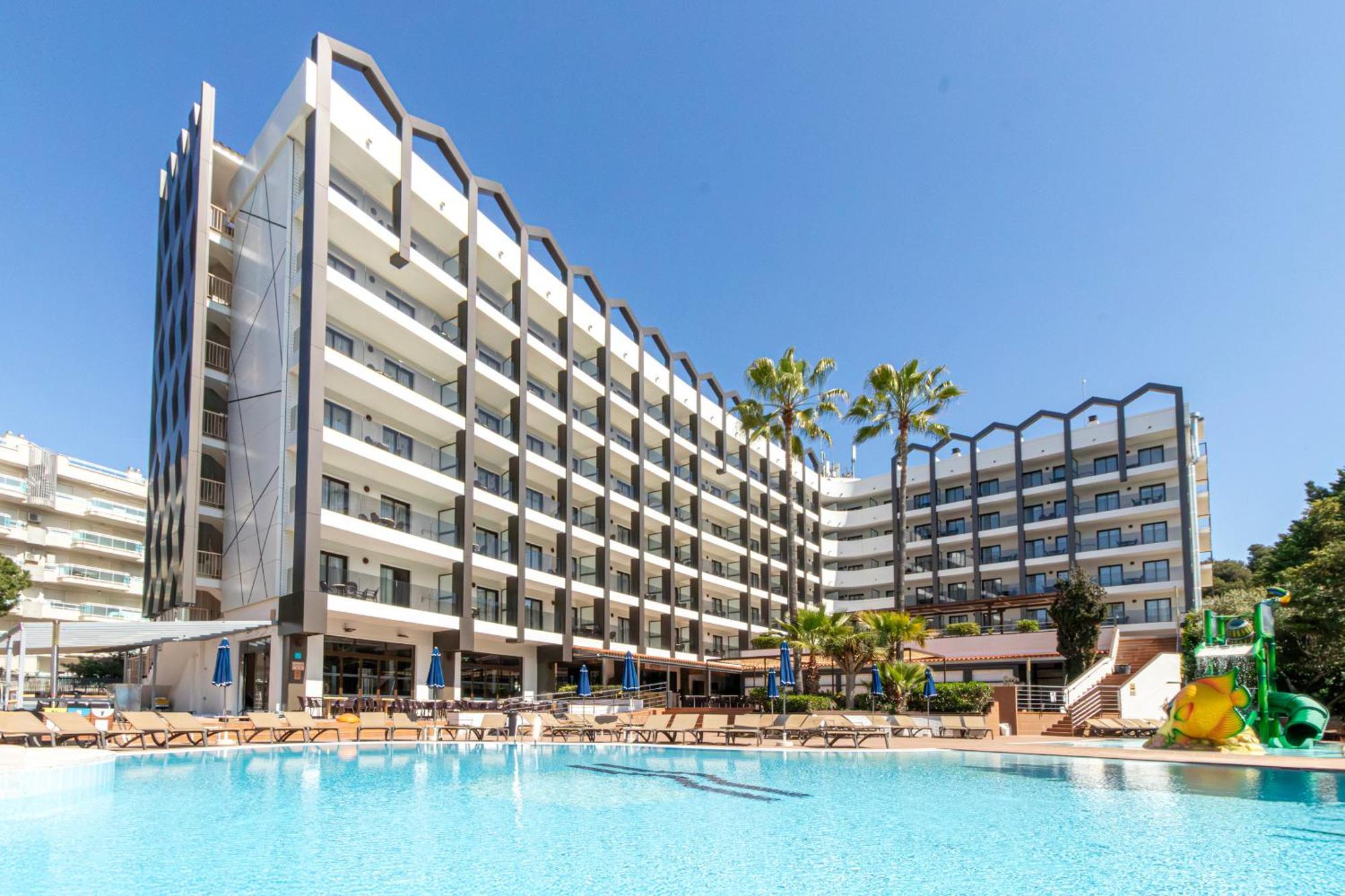 Golden Avenida Family Suites 4* Salou Eksteriør bilde