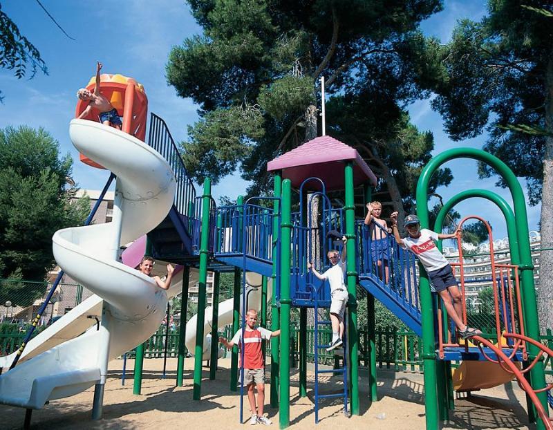 Golden Avenida Family Suites 4* Salou Eksteriør bilde
